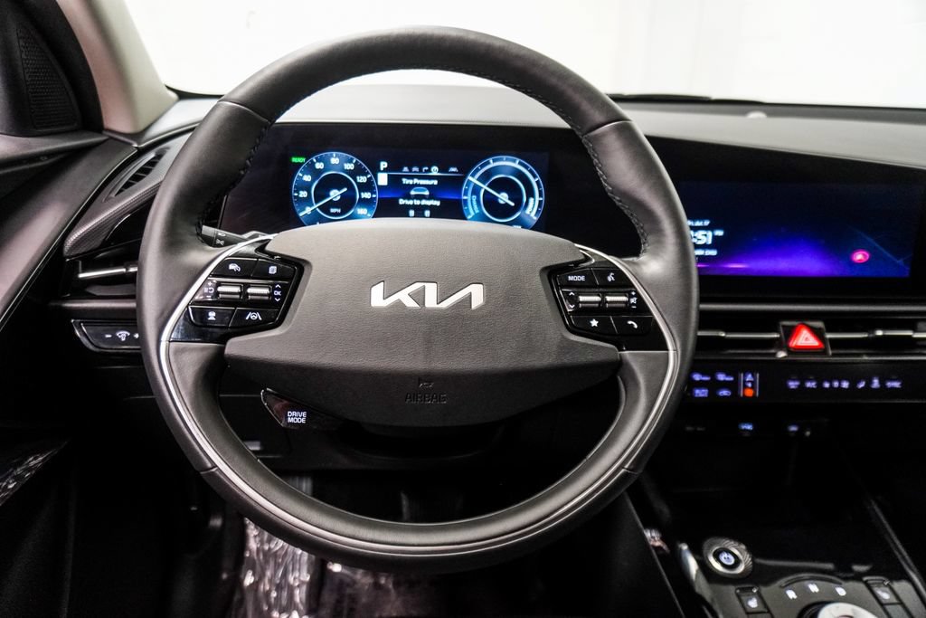 Used 2024 Kia Niro Wind w/ Wind Preserve Package FWD image 13