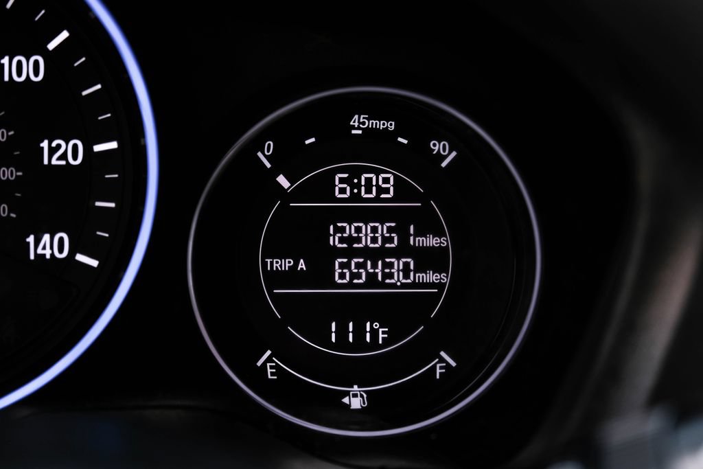 Used 2018 Honda HR-V EX image 19