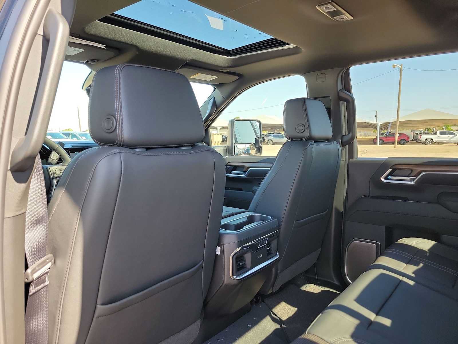 New 2026 Chevrolet Silverado 3500 High Country w/ High Country Premium Package AWD/4WD image 16
