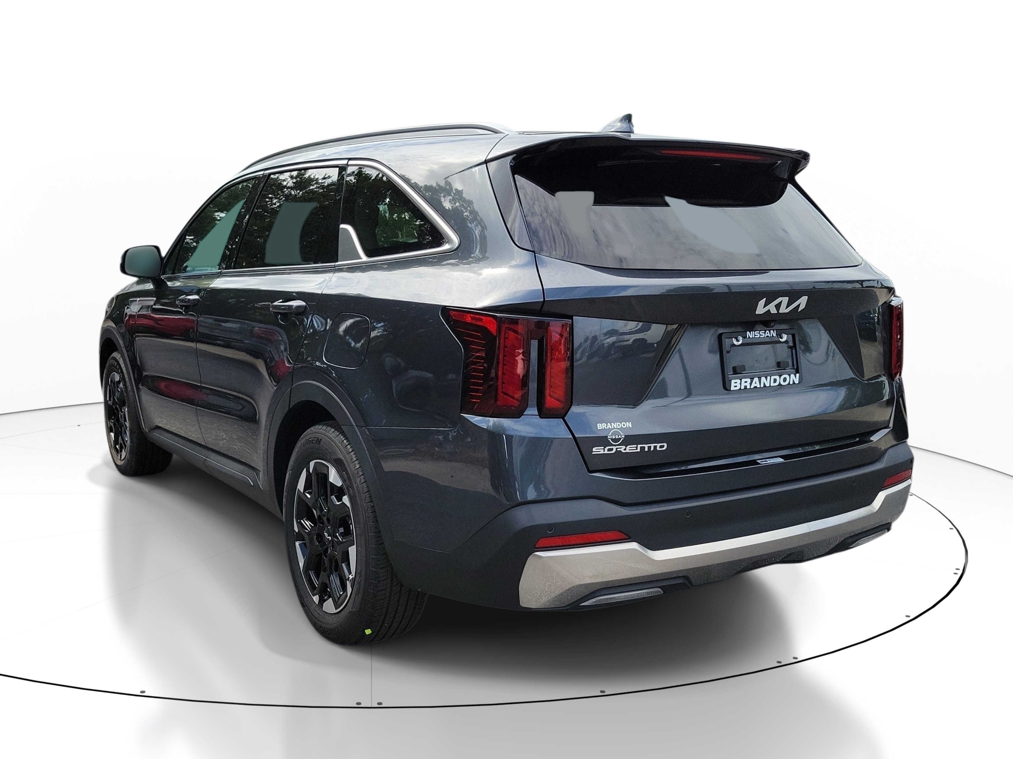 Used 2024 Kia Sorento S FWD image 6