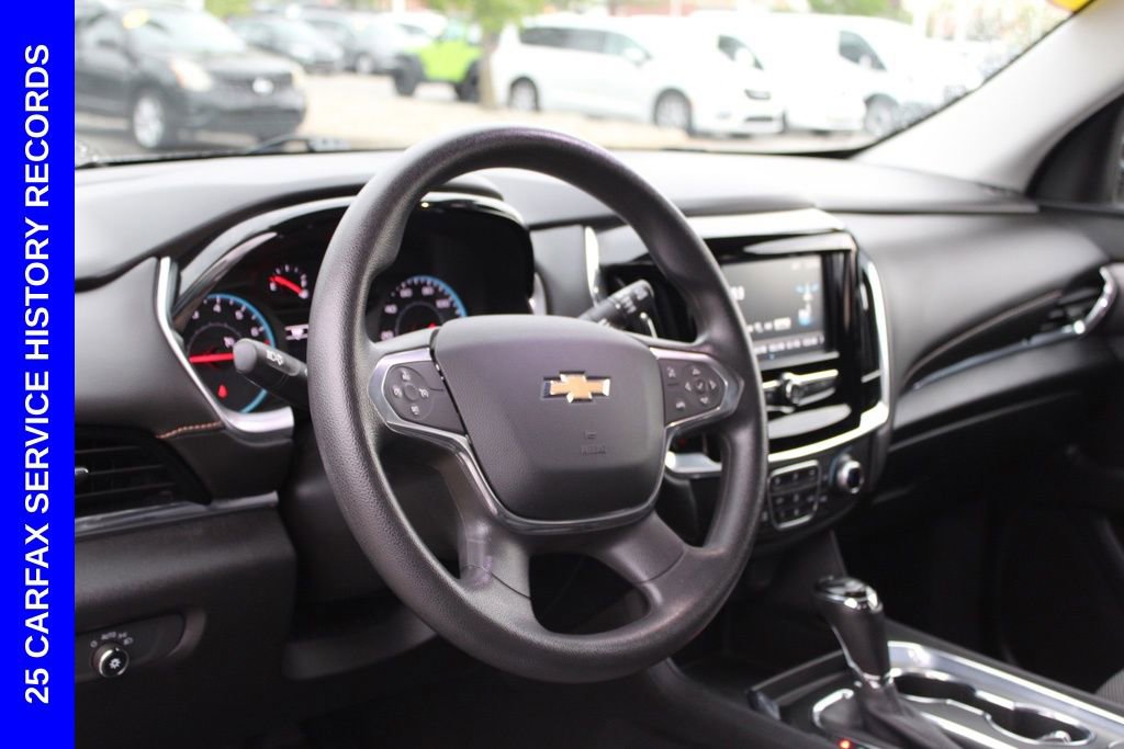 Used 2018 Chevrolet Traverse LS AWD/4WD image 18