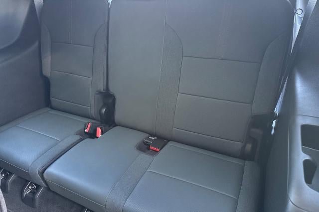 New 2026 GMC Acadia AT4 w/ Luxury Package AWD/4WD image 16