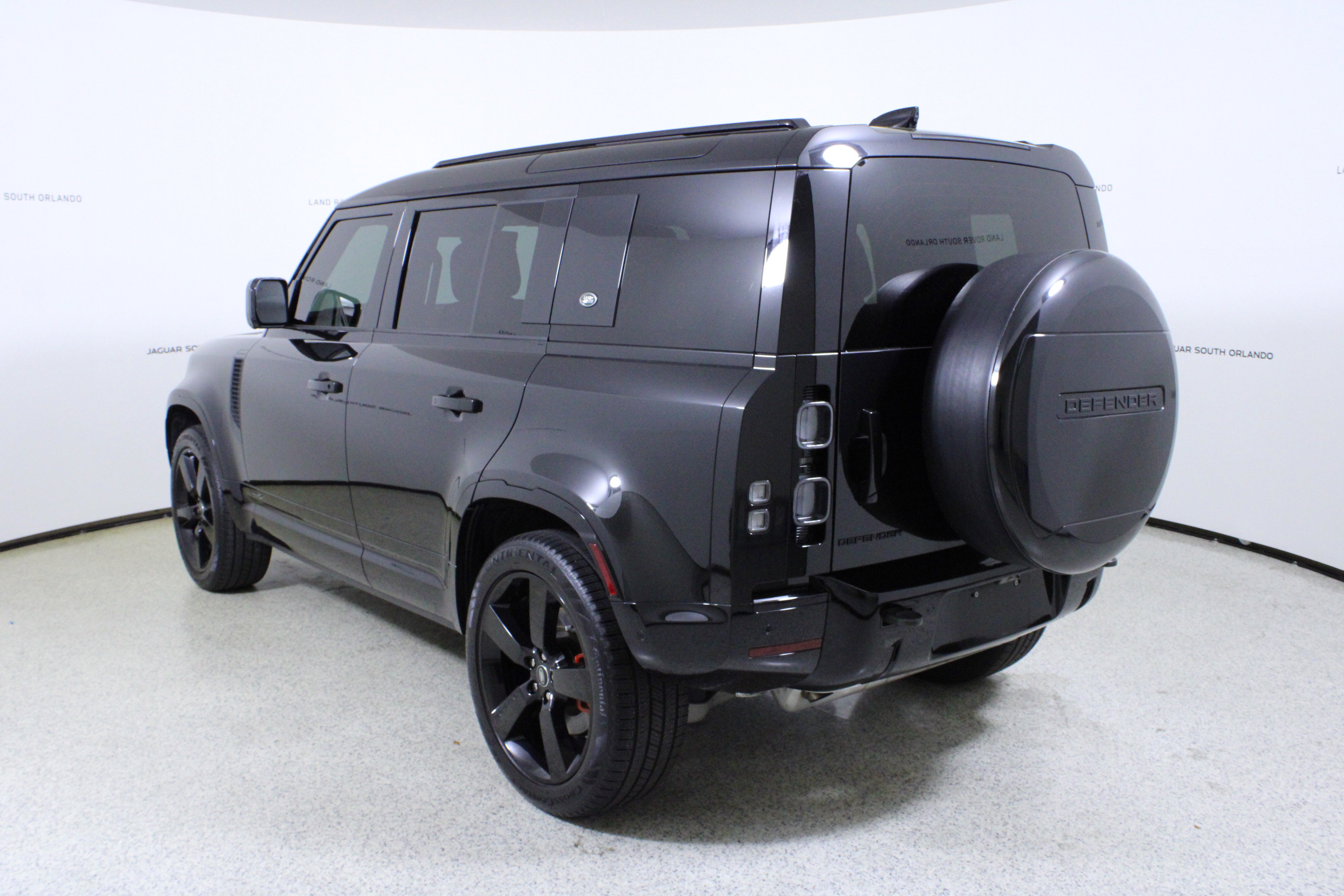 Used 2022 Land Rover Defender 110 X image 5