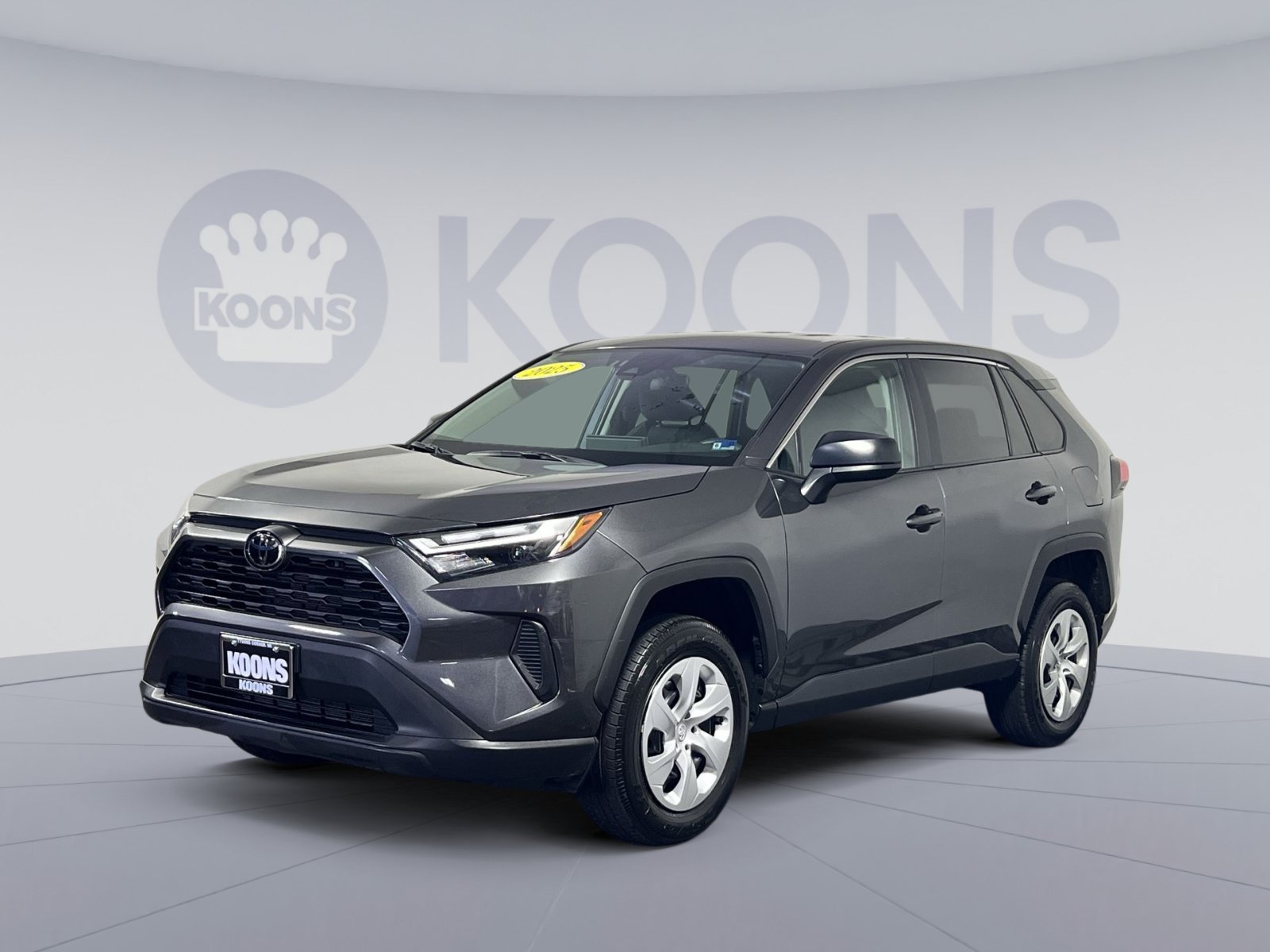 Used 2025 Toyota RAV4 LE AWD/4WD image 1
