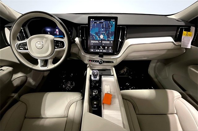 New 2026 Volvo XC60 B5 Ultra w/ Climate Package image 5