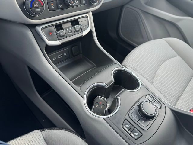 Used 2022 GMC Terrain SLE w/ Driver Convenience Package image 12