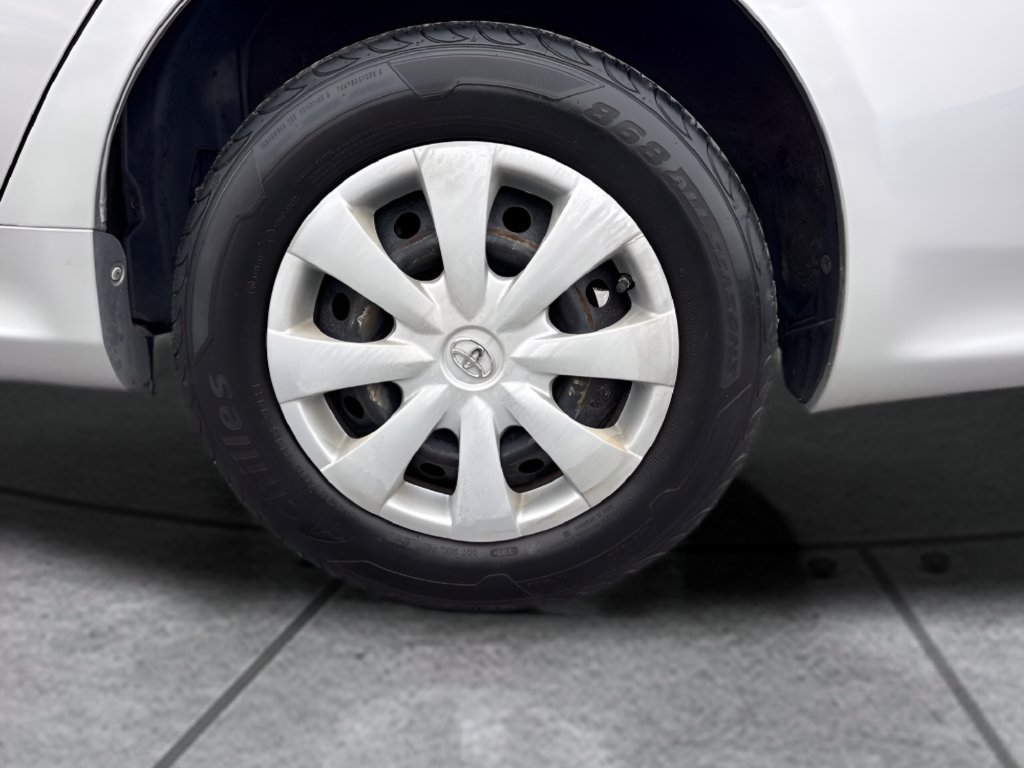 Used 2010 Toyota Corolla LE w/ All Weather Guard Pkg FWD image 25
