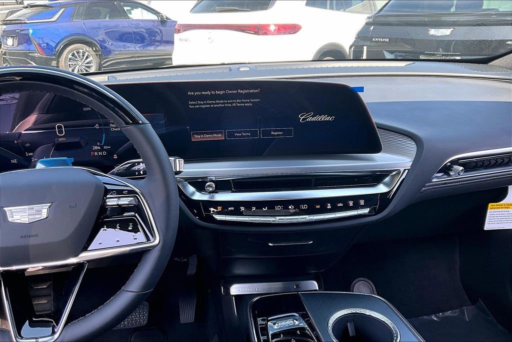 New 2026 Cadillac Lyriq Luxury image 8