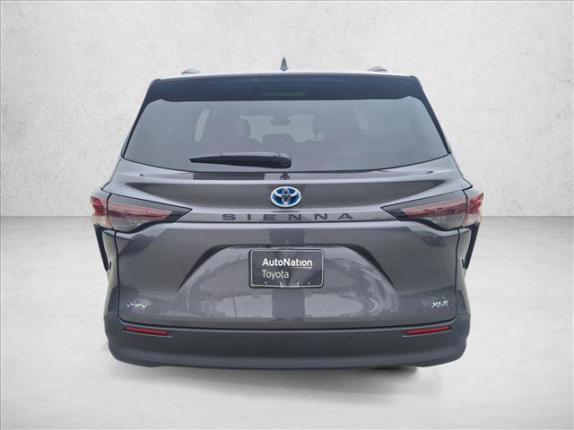 Certified 2025 Toyota Sienna XLE w/ XLE Plus Package FWD image 6