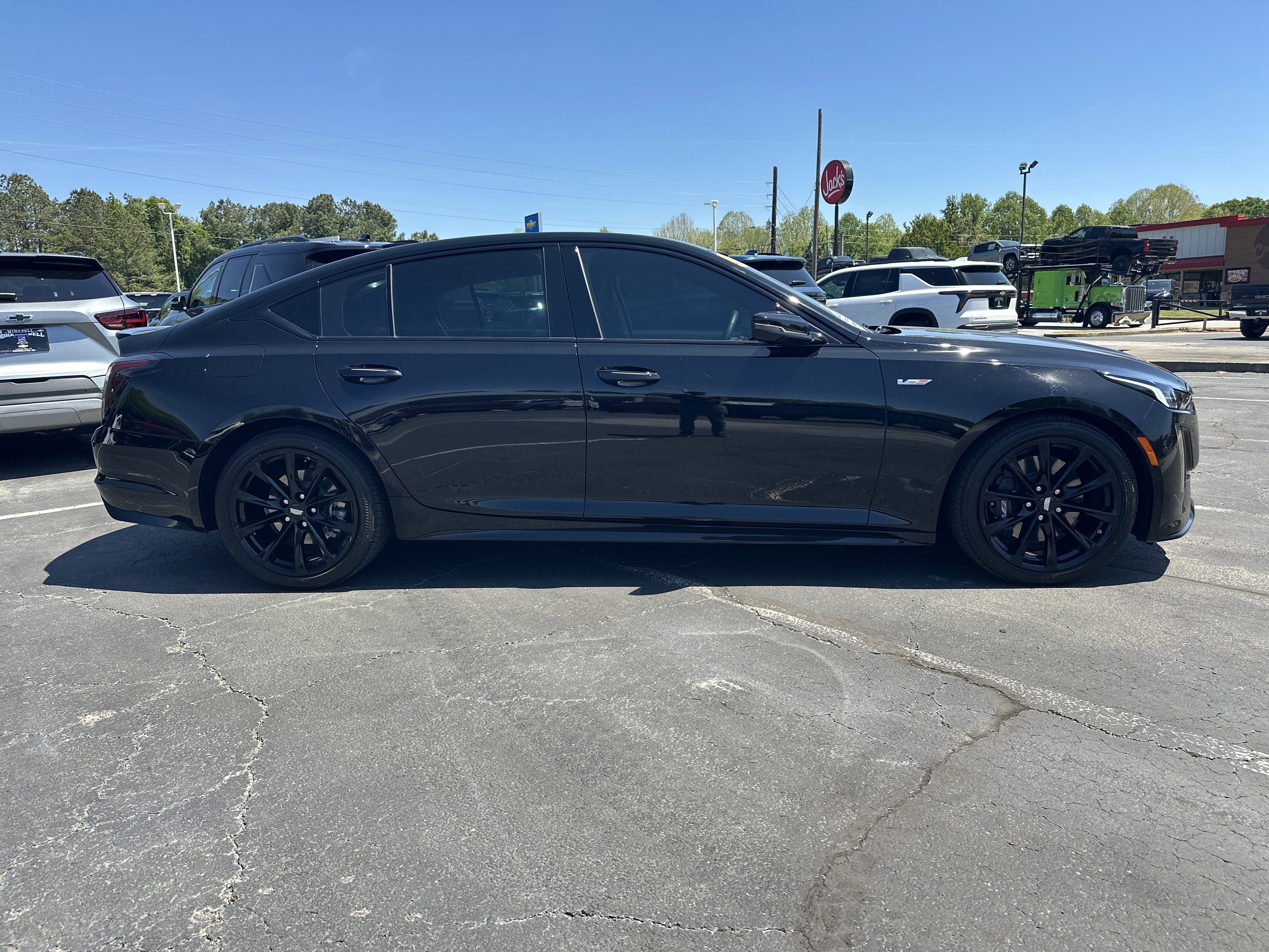 Used 2024 Cadillac CT5 V w/ Premium Package RWD image 9