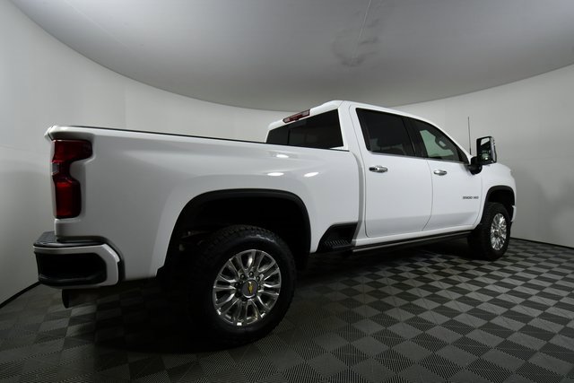 Used 2022 Chevrolet Silverado 3500 High Country w/ Technology Package image 10