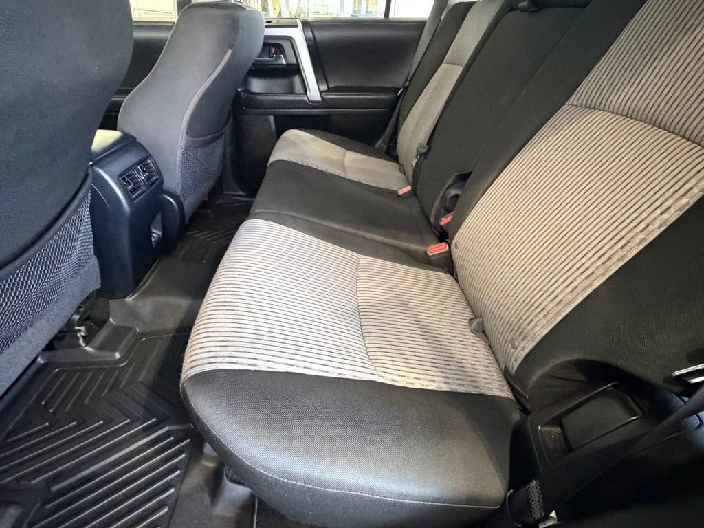 Used 2021 Toyota 4Runner SR5 AWD/4WD image 34