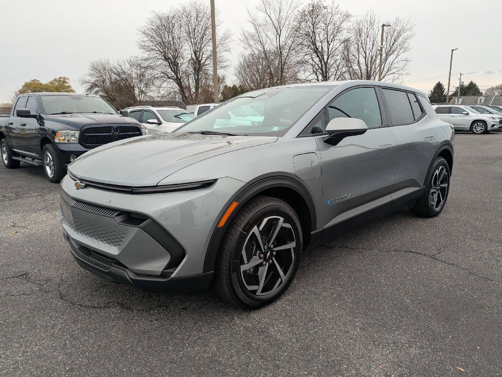 New 2026 Chevrolet Equinox EV LT FWD image 28