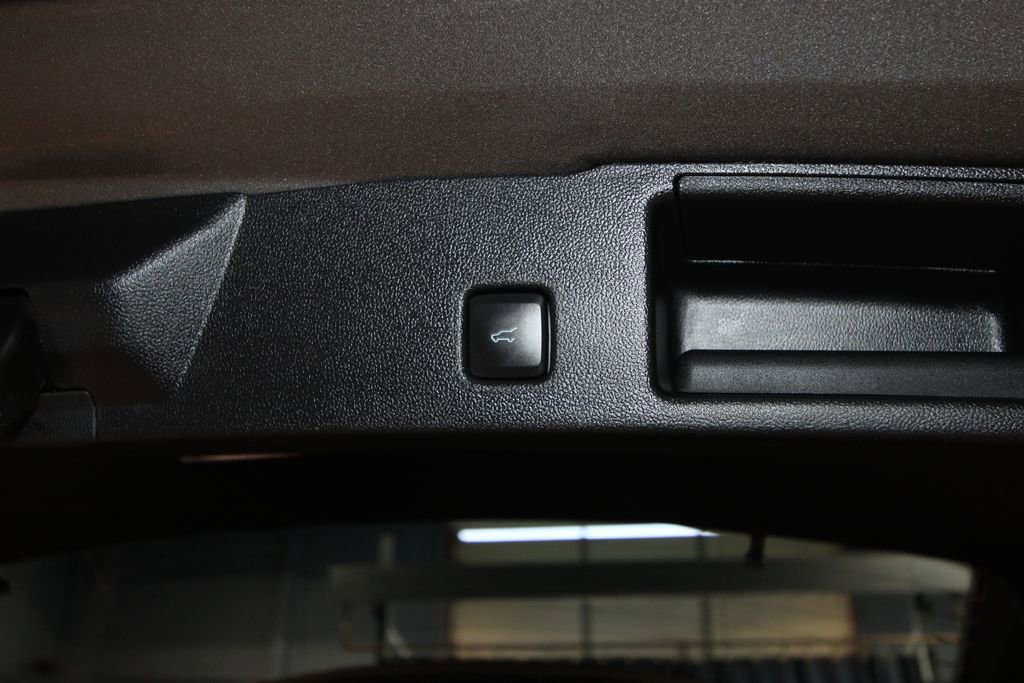 Used 2023 Ford Escape Active w/ Tech Pack #2 AWD/4WD image 35