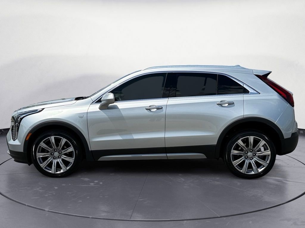 Used 2020 Cadillac XT4 Premium Luxury w/ Cold Weather Package FWD image 2