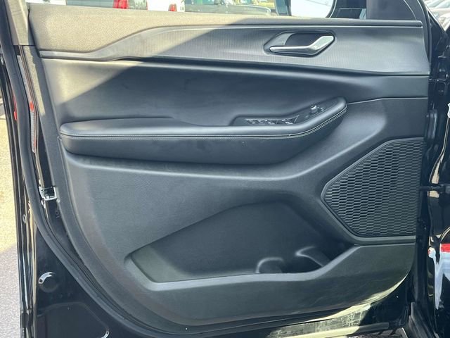 Used 2024 Jeep Grand Cherokee L Altitude image 14