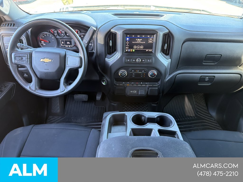 Used 2022 Chevrolet Silverado 1500 Custom RWD image 2