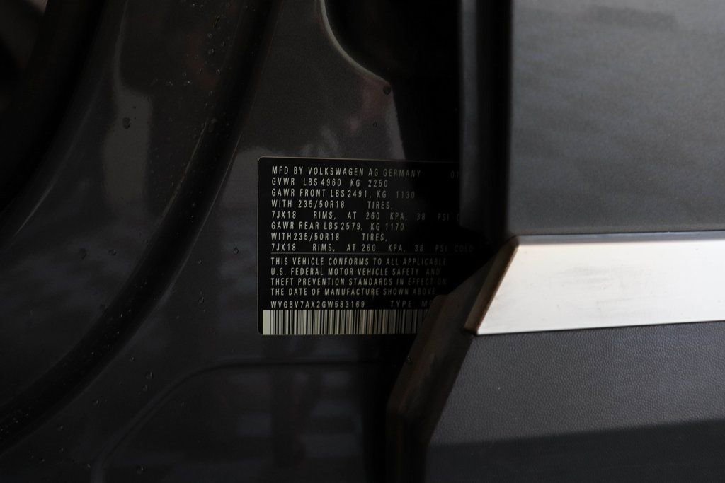 Used 2016 Volkswagen Tiguan SE image 30