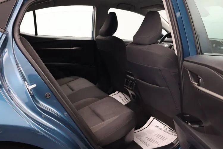 Used 2025 Toyota Camry LE FWD image 14