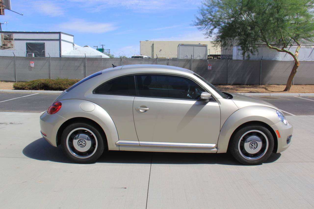 Used 2012 Volkswagen Beetle 2.5 FWD image 4