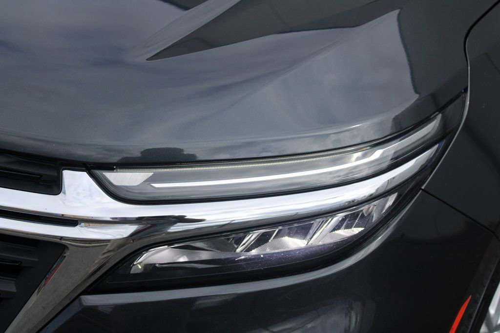 Used 2022 Chevrolet Equinox LT image 2