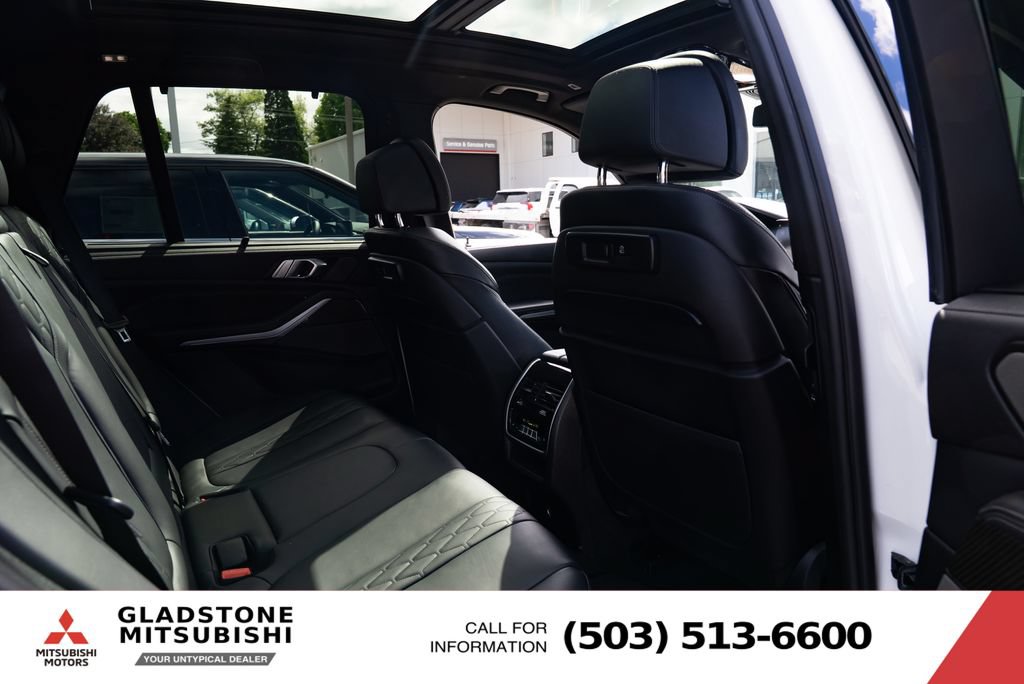 Used 2021 BMW X5 M50i w/ Executive Package AWD/4WD image 27