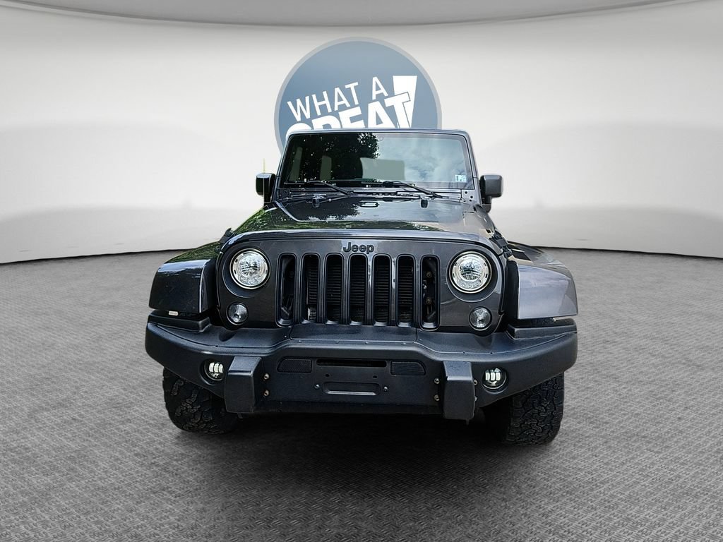 Used 2017 Jeep Wrangler Unlimited Sahara AWD/4WD image 10