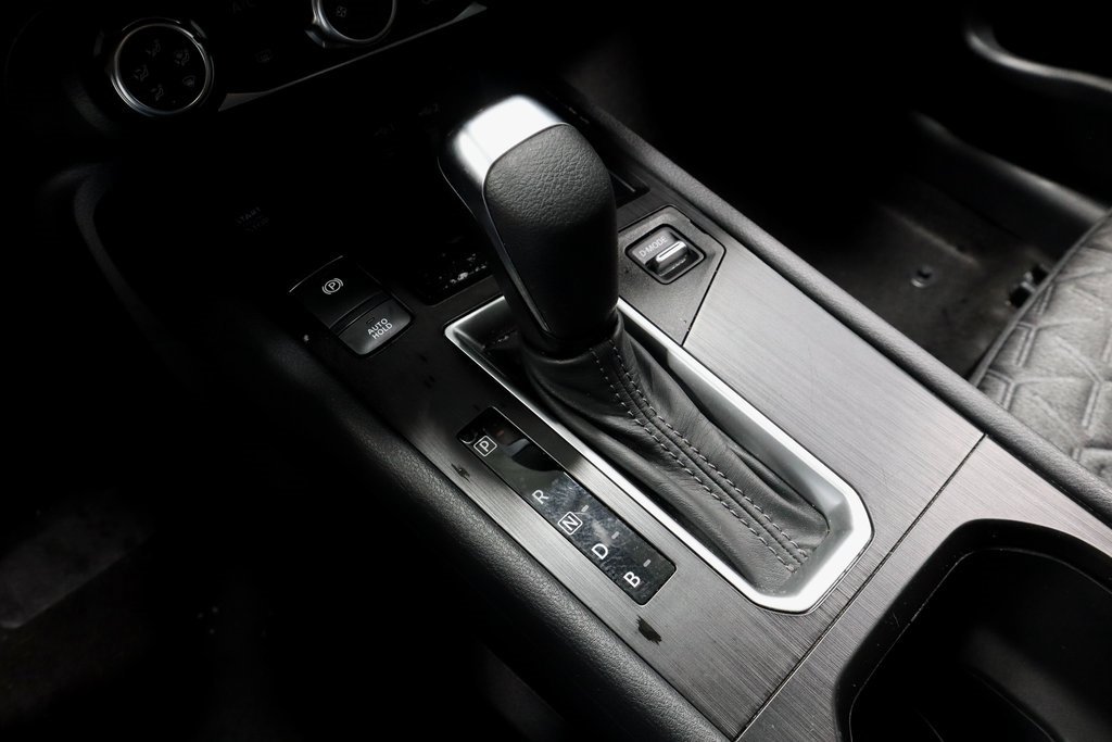 Certified 2025 Nissan Kicks SV image 33