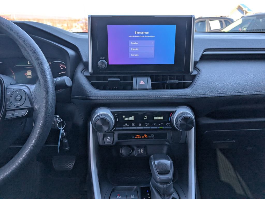 Used 2023 Toyota RAV4 LE image 19