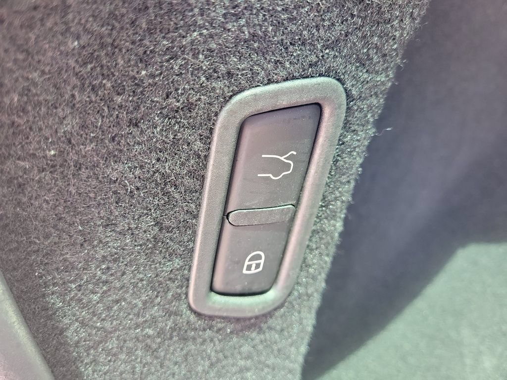 Used 2022 Maserati Levante GT AWD/4WD image 7