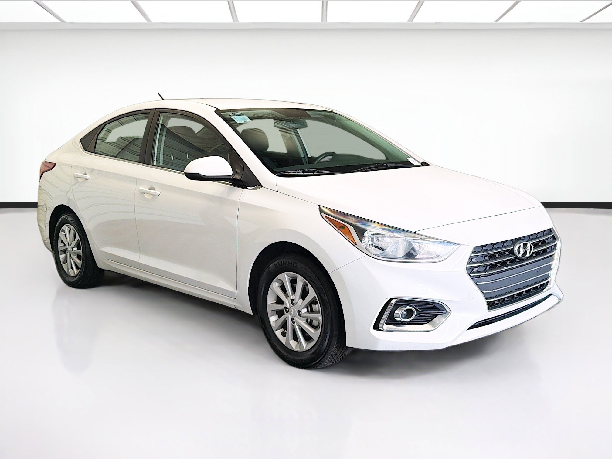 Used 2022 Hyundai Accent SEL FWD image 3
