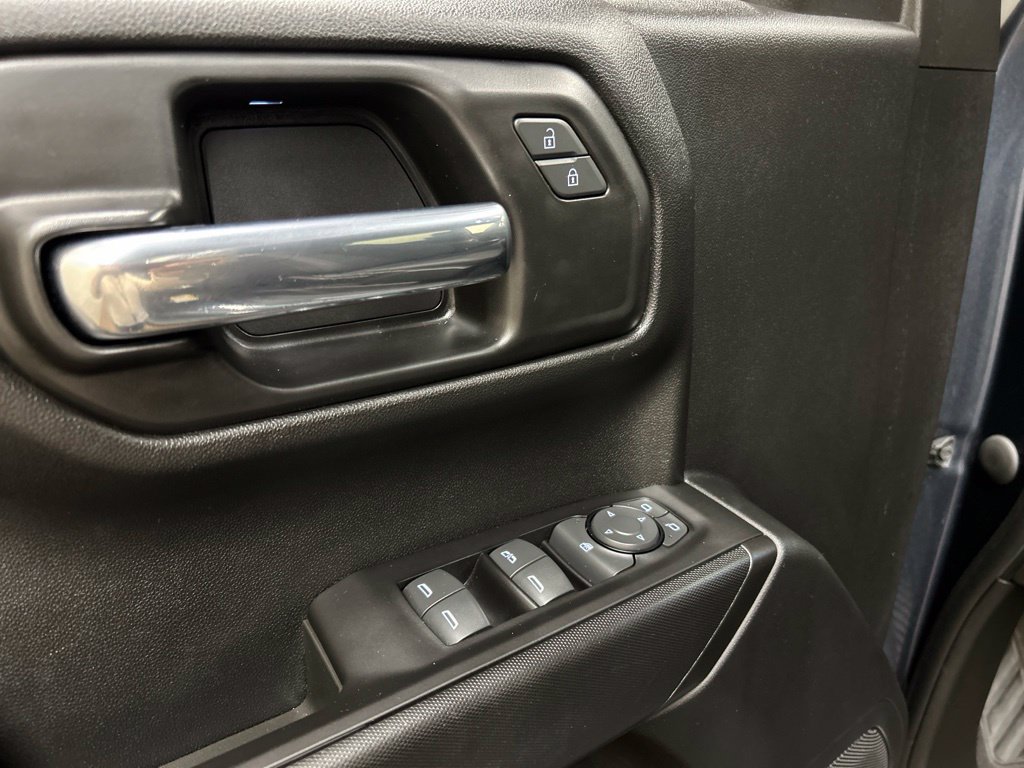 Used 2022 Chevrolet Silverado 1500 Custom w/ LPO, Blackout Package AWD/4WD image 28