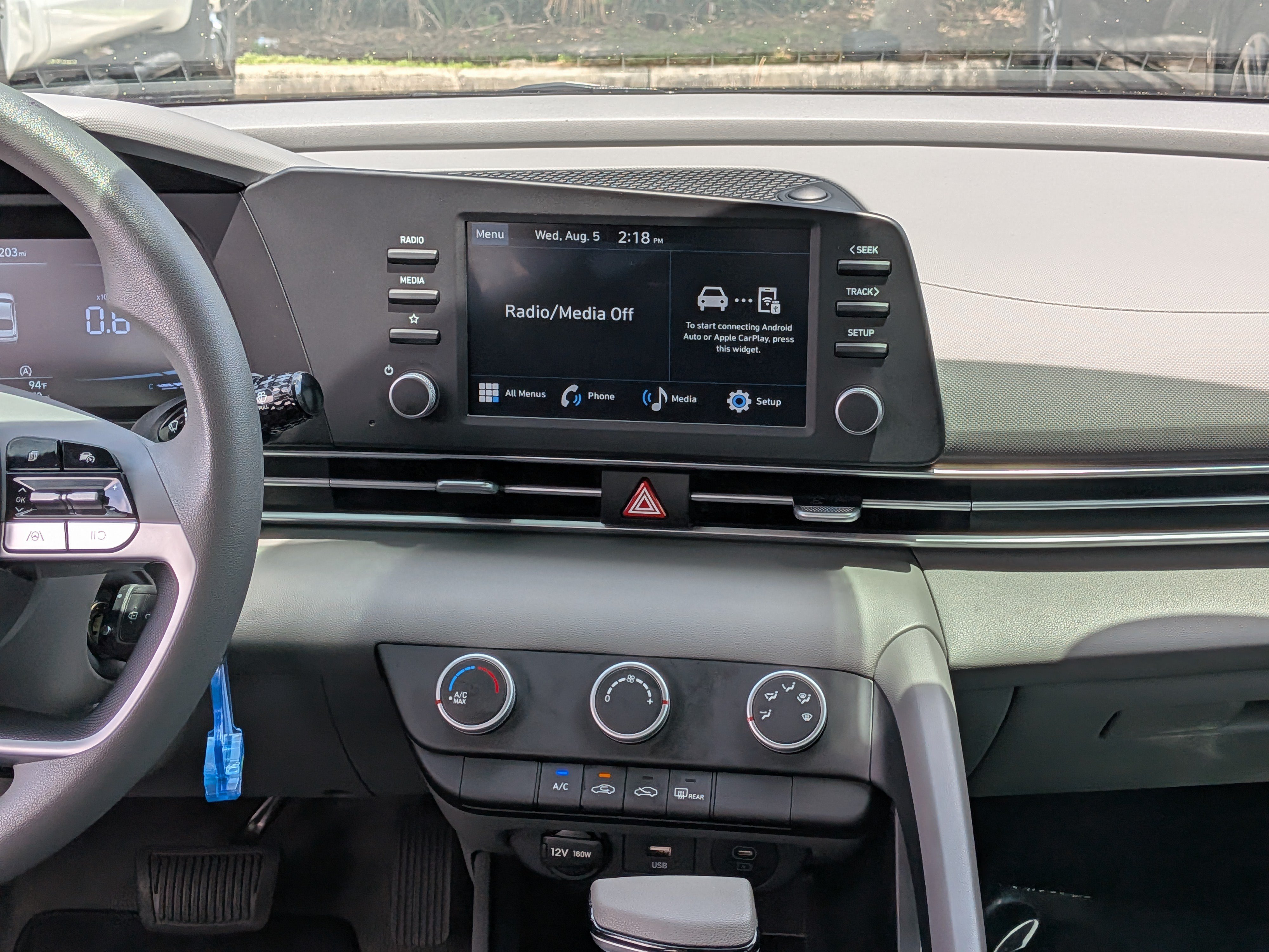 Used 2026 Hyundai Elantra SE FWD image 18
