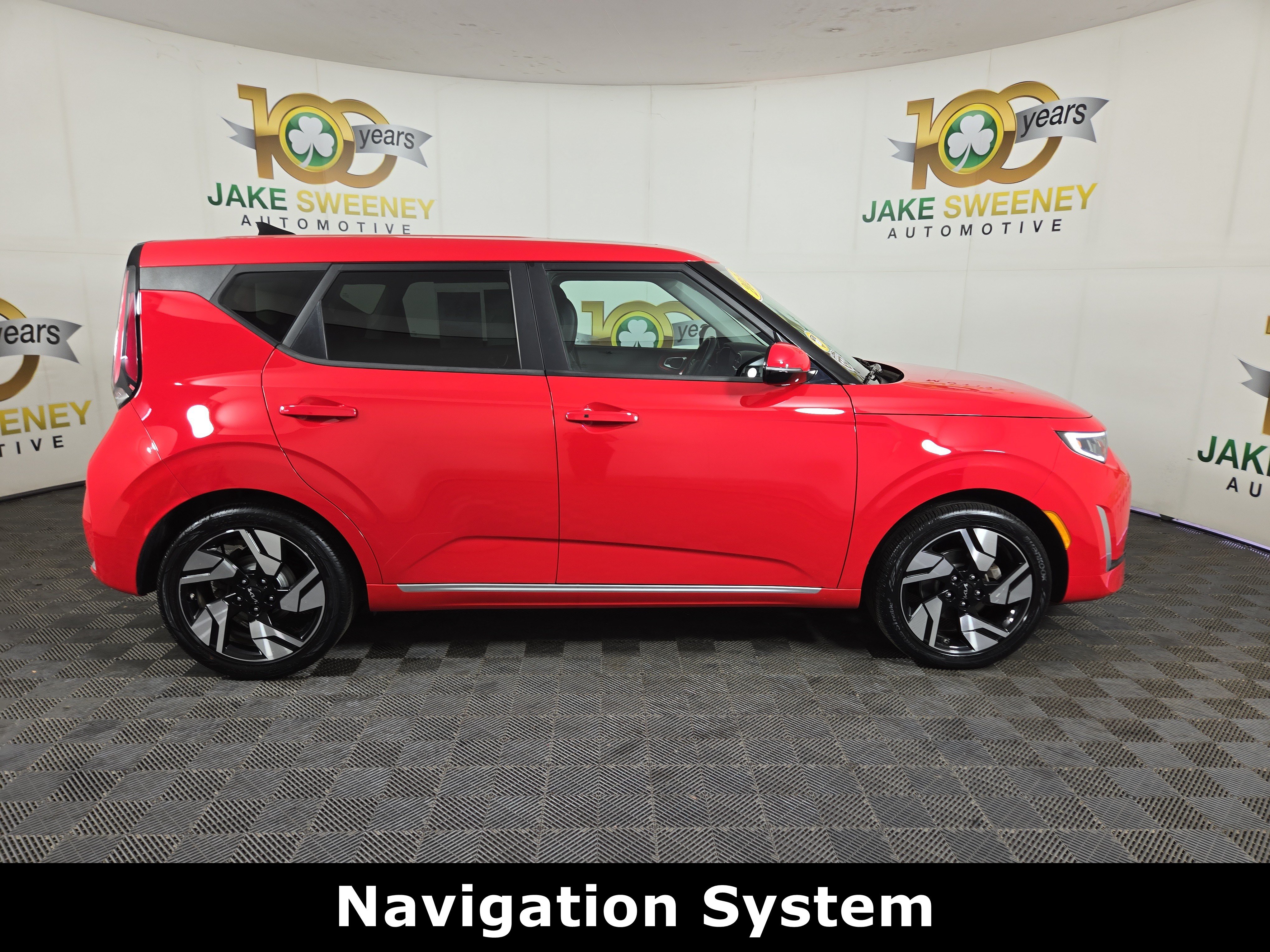 Used 2025 Kia Soul GT-Line w/ GT-Line Technology Package FWD image 9