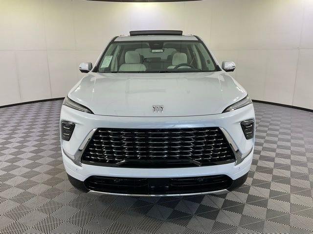 New 2026 Buick Enclave Avenir w/ Super Cruise Package image 2