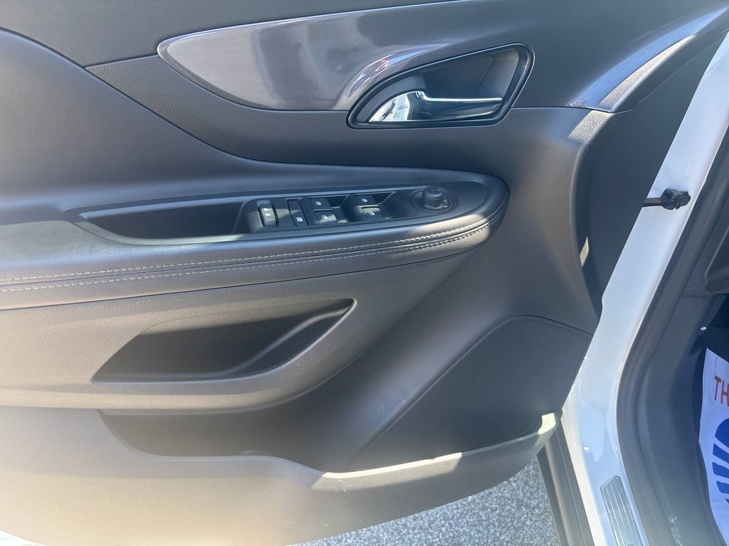 Used 2021 Buick Encore Preferred w/ Safety Package AWD/4WD image 14