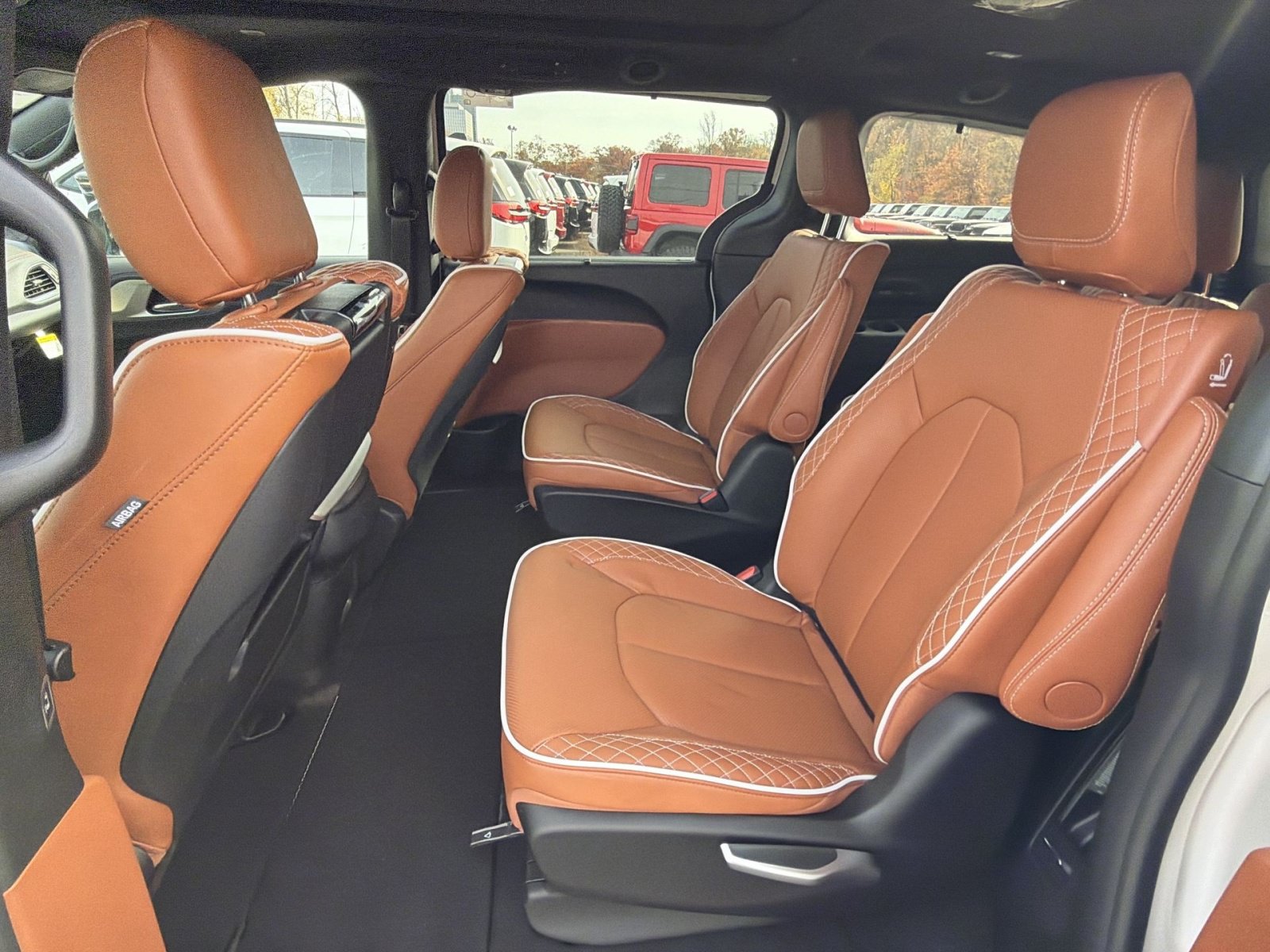 New 2026 Chrysler Pacifica Pinnacle FWD image 25