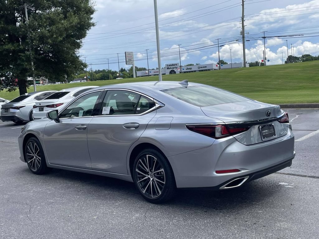 Used 2025 Lexus ES 350 w/ Premium Package FWD image 4