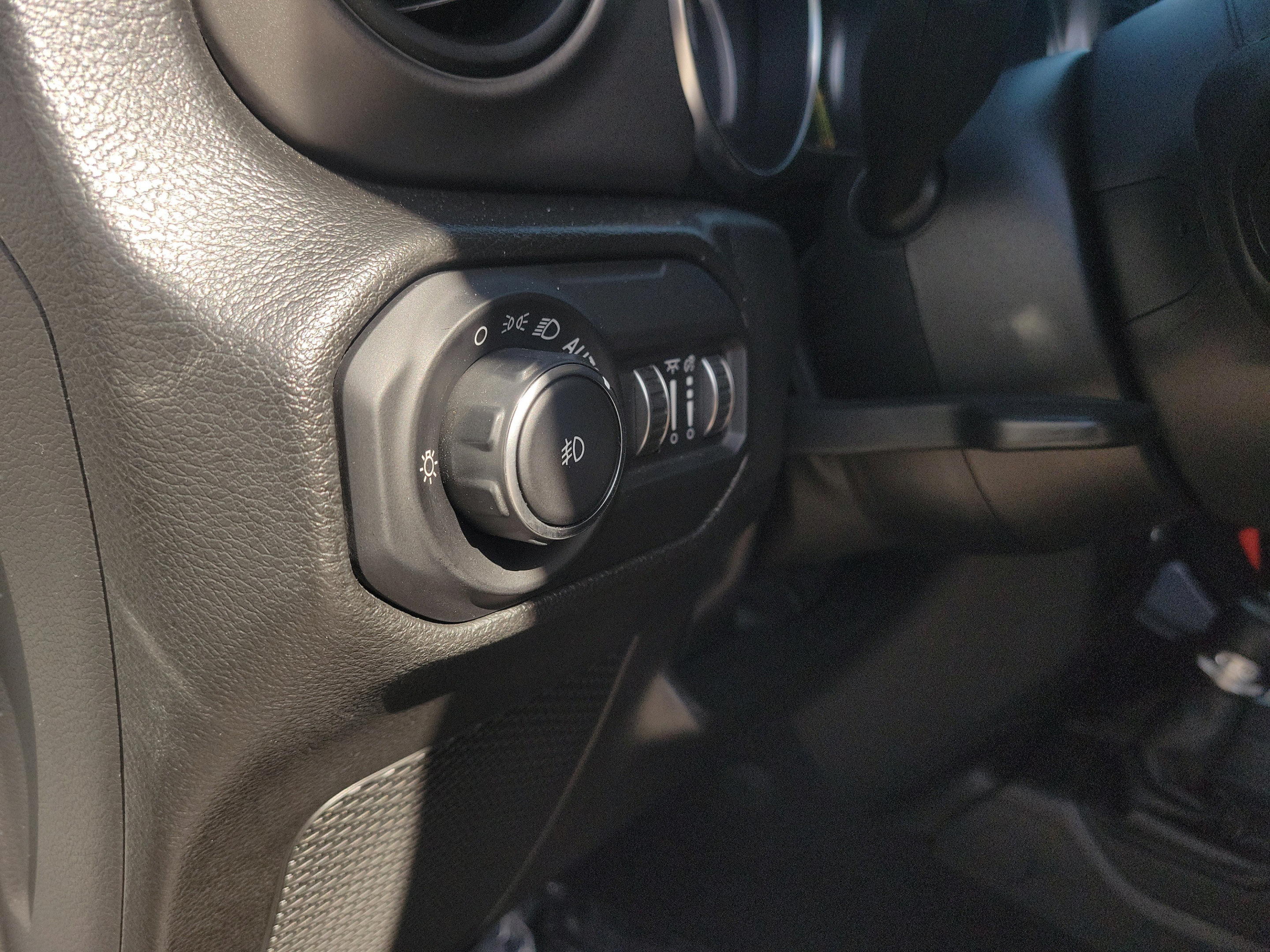 Used 2022 Jeep Wrangler Unlimited Sport AWD/4WD image 19