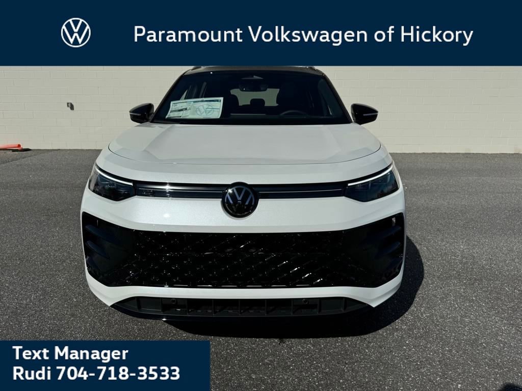 New 2026 Volkswagen Tiguan SE R-Line image 26