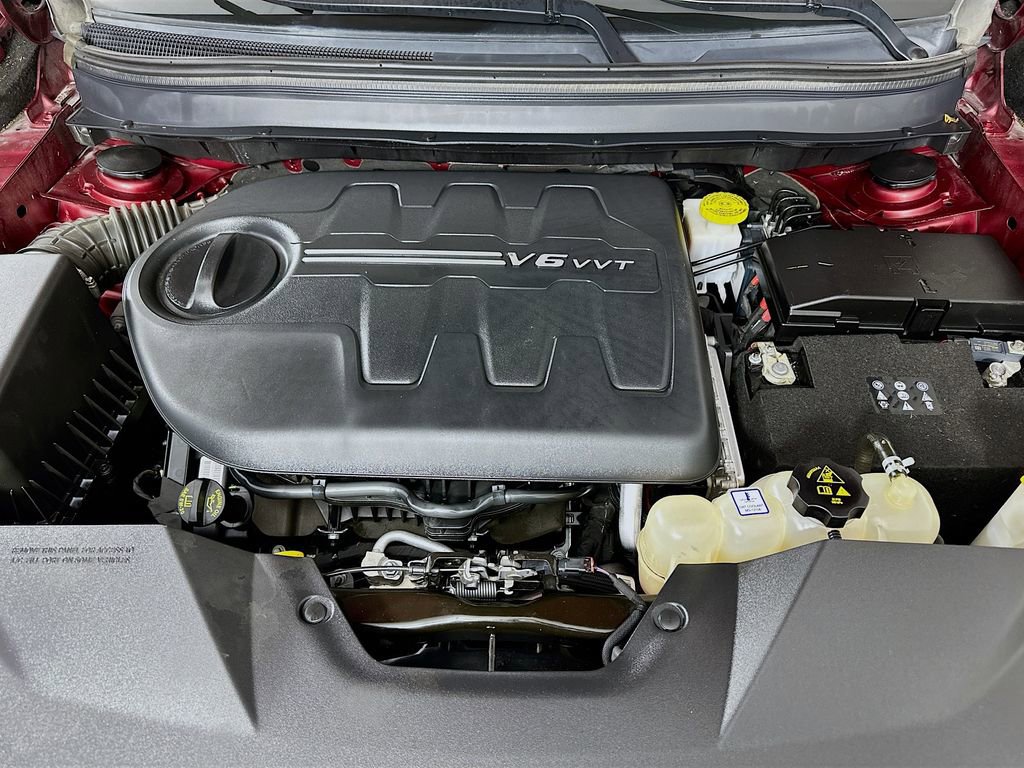 Certified 2020 Jeep Cherokee Latitude Lux w/ Quick Order Package 26H Lux image 40