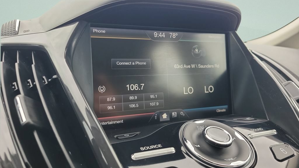Used 2015 Ford C-MAX Energi SEL w/ Equipment Group 302A FWD image 18