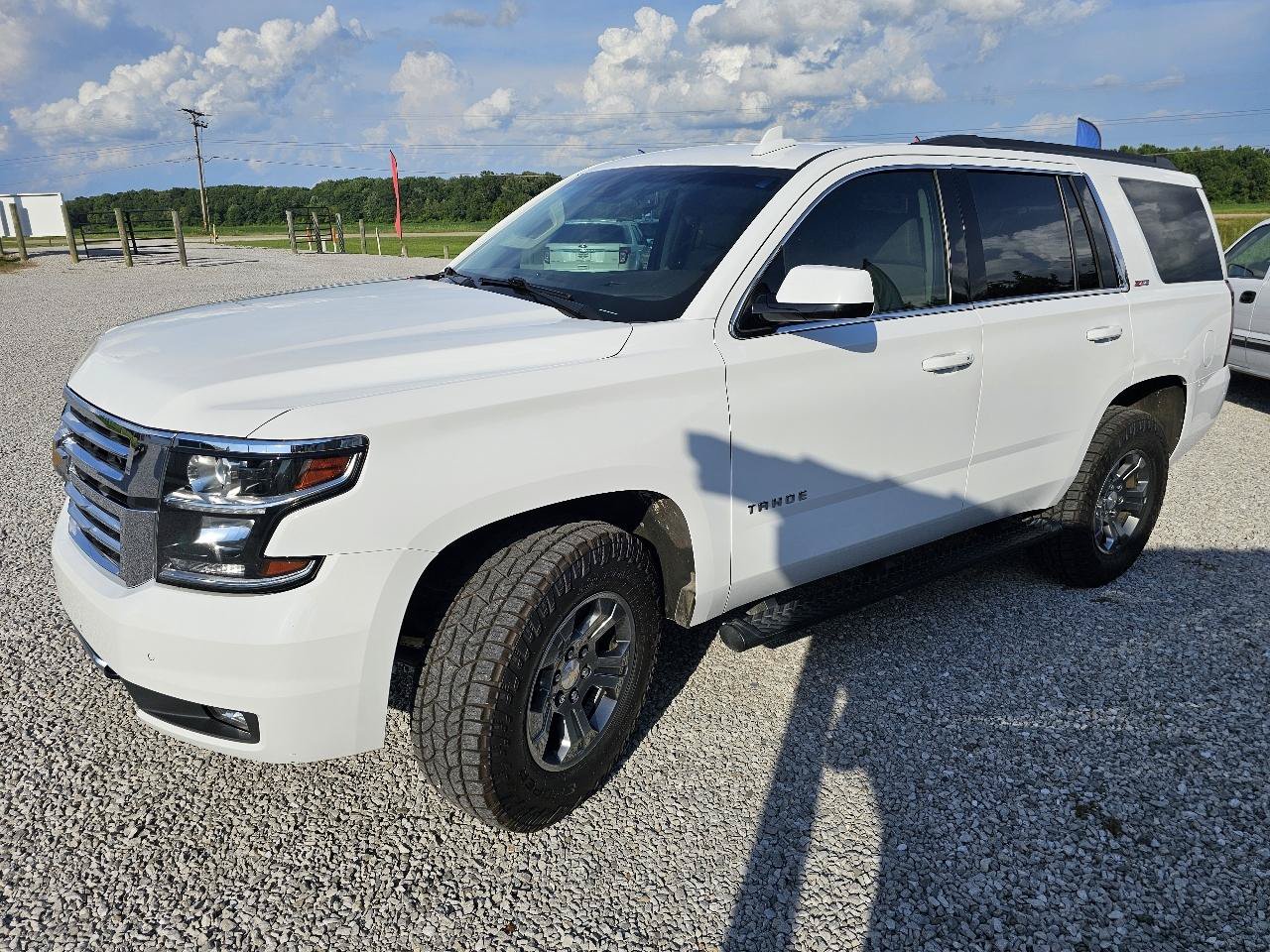 Used 2018 Chevrolet Tahoe LT w/ Luxury Package AWD/4WD image 5