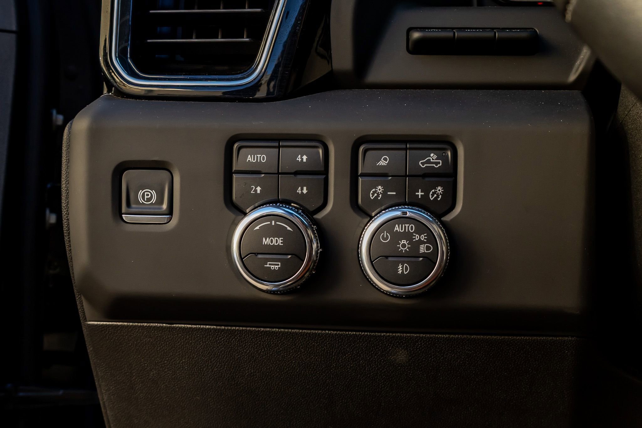 Used 2025 GMC Sierra 2500 Denali Ultimate image 22