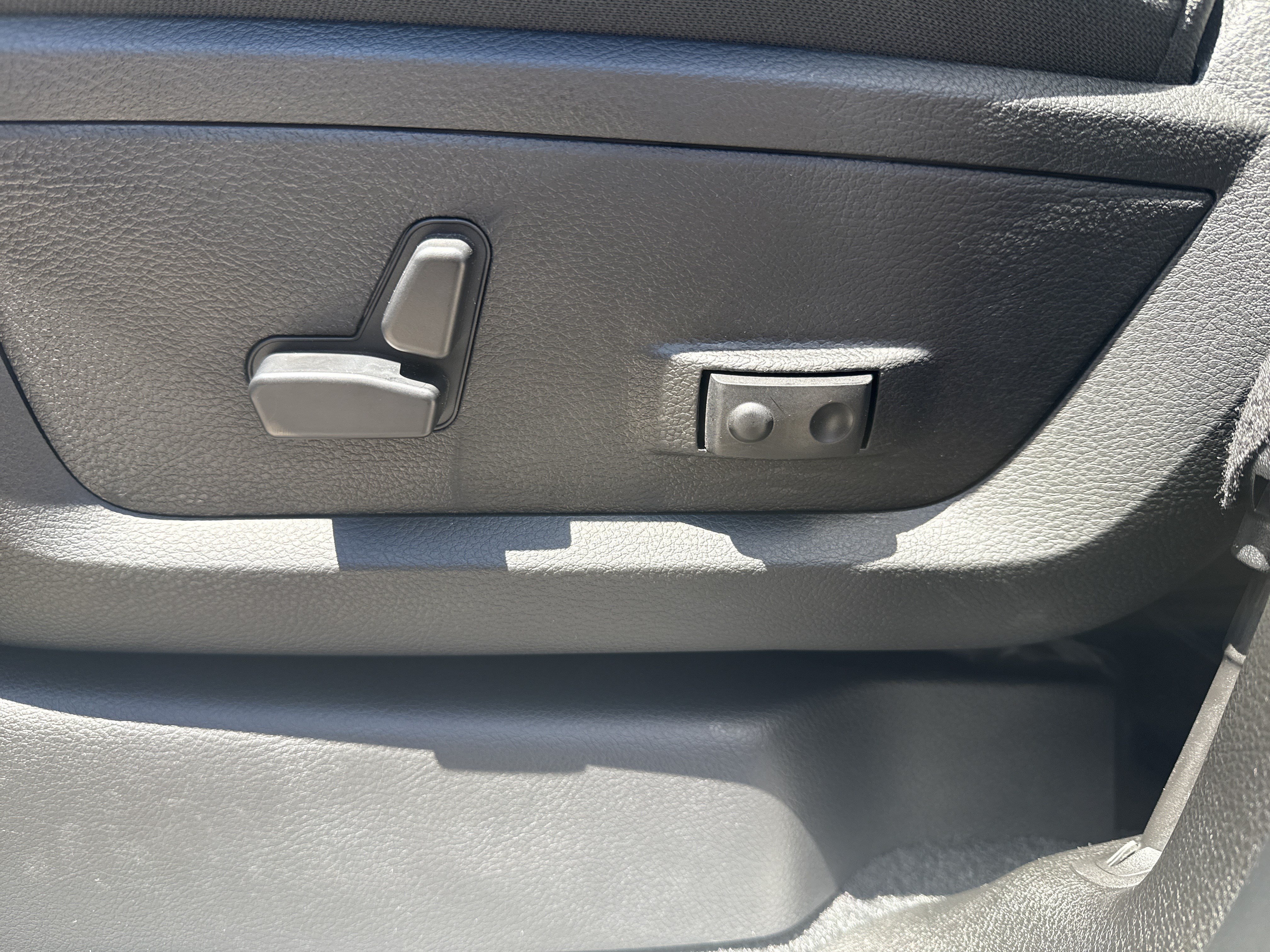 New 2026 RAM 2500 Big Horn AWD/4WD image 10