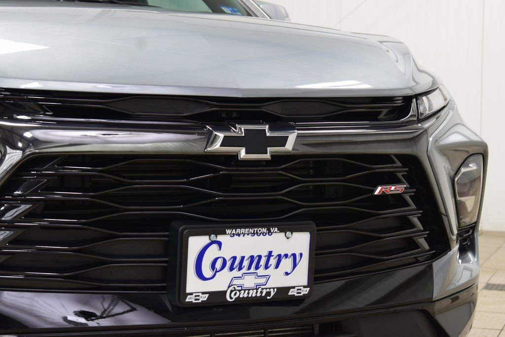 Used 2024 Chevrolet Blazer RS w/ Enhanced Convenience Package image 11