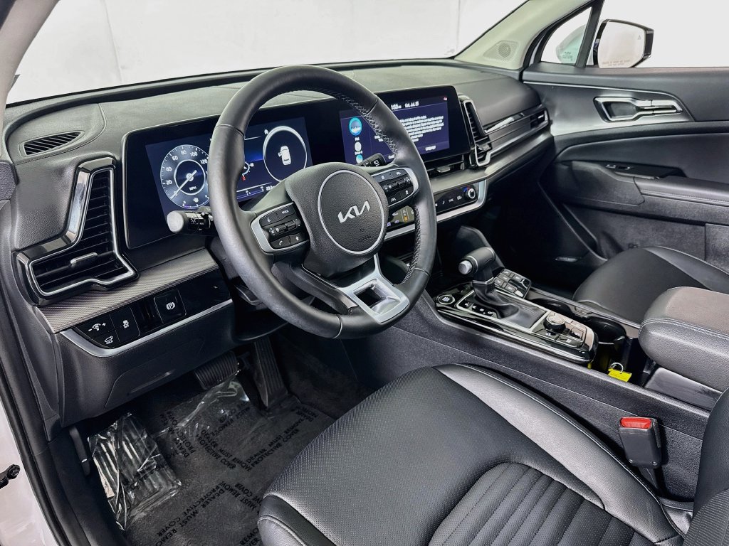 Used 2025 Kia Sportage SX AWD/4WD image 9