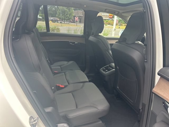 Certified 2025 Volvo XC90 B6 Plus AWD/4WD image 13