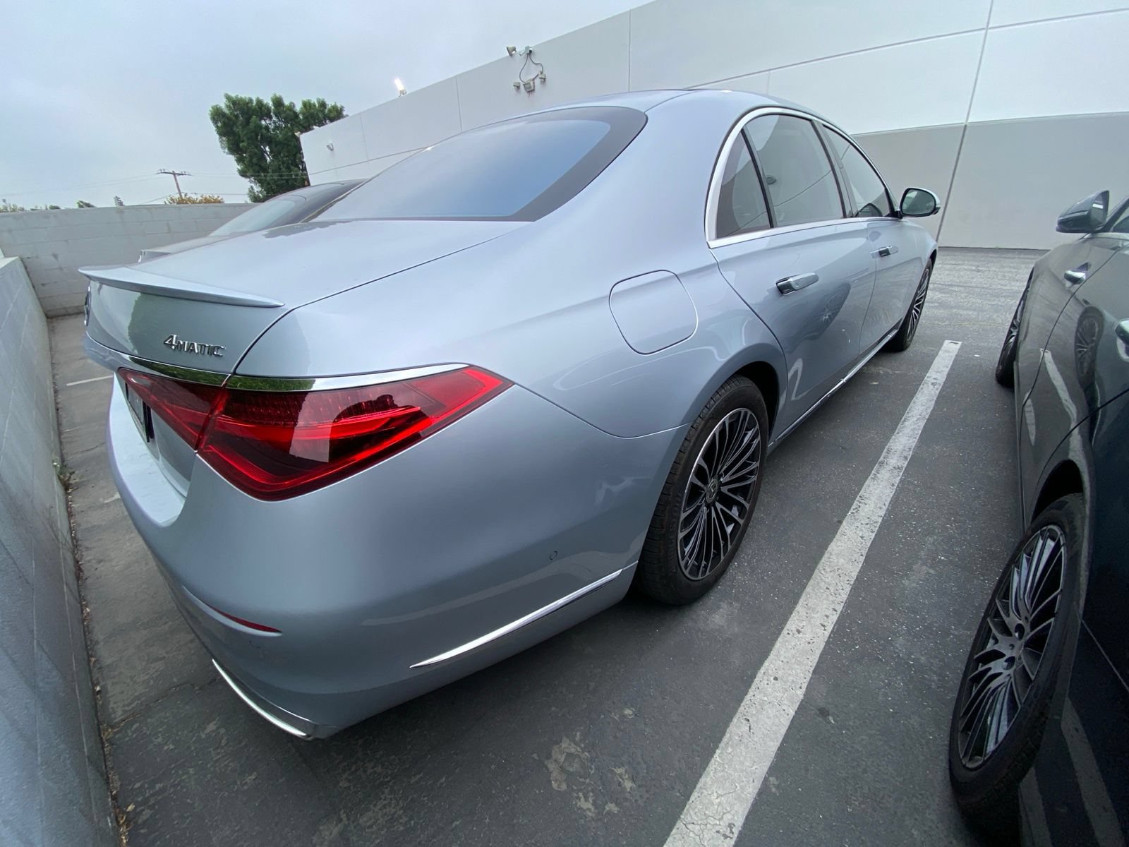 Used 2023 Mercedes-Benz S 580e 4MATIC Sedan image 3