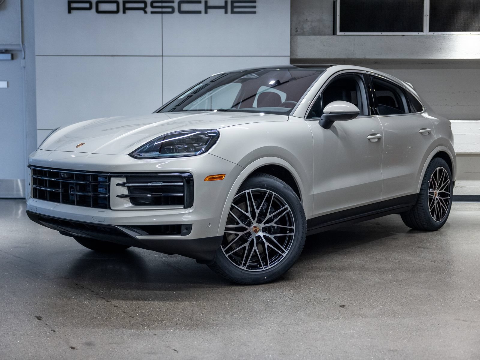 New 2026 Porsche Cayenne Coupe AWD/4WD image 1